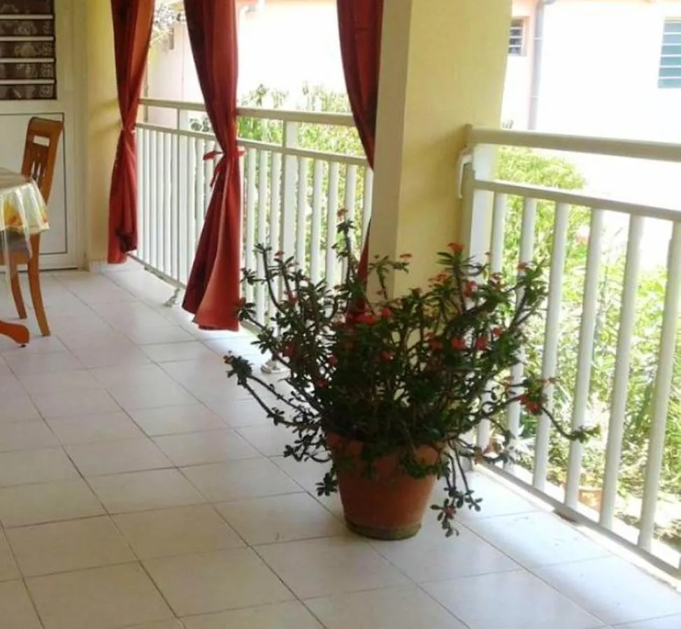 Appartement Douillet Avec Vue Sur Les Montagnes Au Vauclin Le Vauclin Lägenhet
